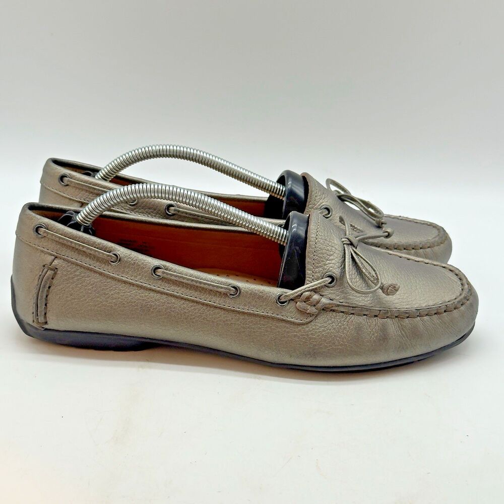 L.L Bean Driving Shoes Women's 8.5M Metallic Sage Leather Moccasins Bow Tie Flat